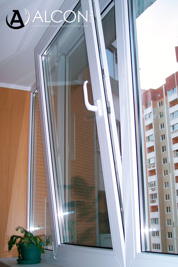Поворотно-откидные алюминиевые окна в Домодедово