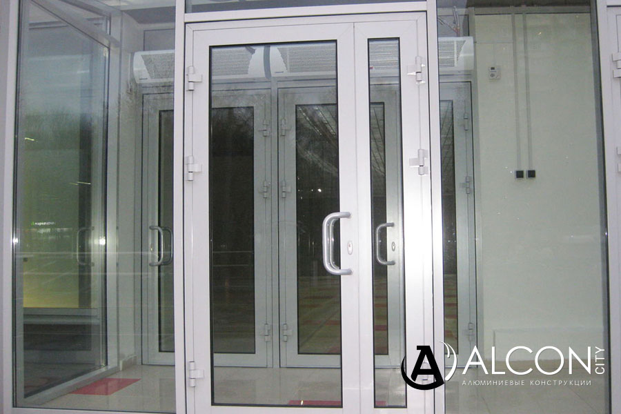 Двери алюминиевые со стеклом в Домодедово