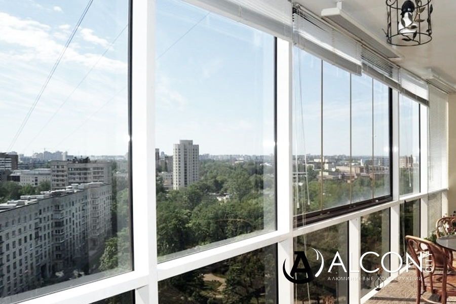 Панорамное остекление балконов в Домодедово